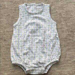 Lila and Hayes Palm Tree Bubble